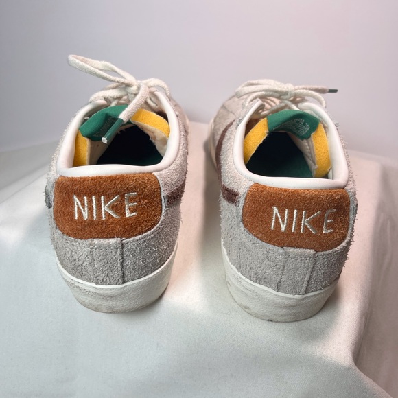 Men’s Nike Blazer - Picture 5 of 8